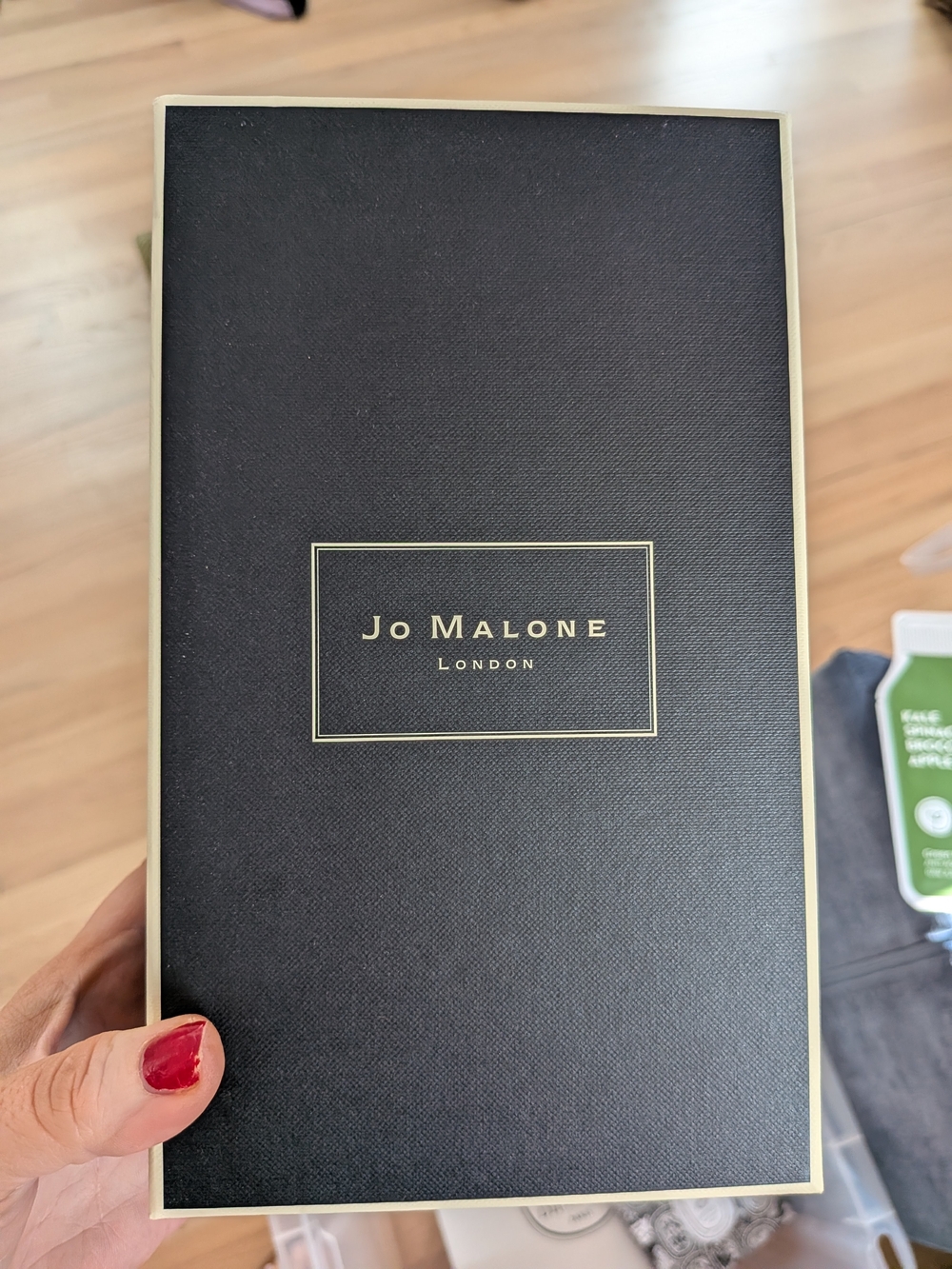 Jo Malone Black & Gold Gift Box - Elegant Home Accent